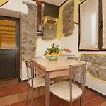 Appartamenti Residence Montebello, Relax Con Giardino E Piscina *