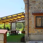 Apartman Appartamenti Residence Montebello, Relax Con Giardino E Piscina *