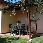 Appartamenti Residence Montebello, Relax Con Giardino E Piscina * Bolano