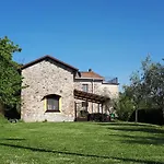 Appartamenti Residence Montebello, Relax Con Giardino E Piscina Bolano