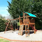 Appartamenti Residence Montebello, Relax Con Giardino E Piscina Apartman *