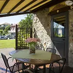 Appartamenti Residence Montebello, Relax Con Giardino E Piscina