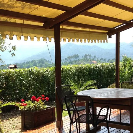 アパート Montebello, Relax Con Giardino E Piscina *