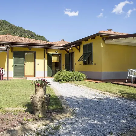 アパート Montebello, Relax Con Giardino E Piscina Bolano