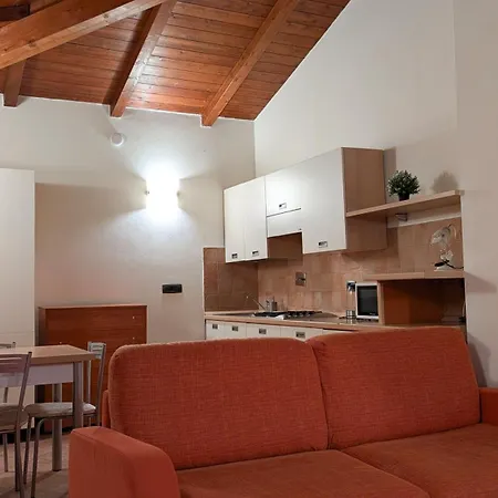 Montebello, Relax Con Giardino E Piscina