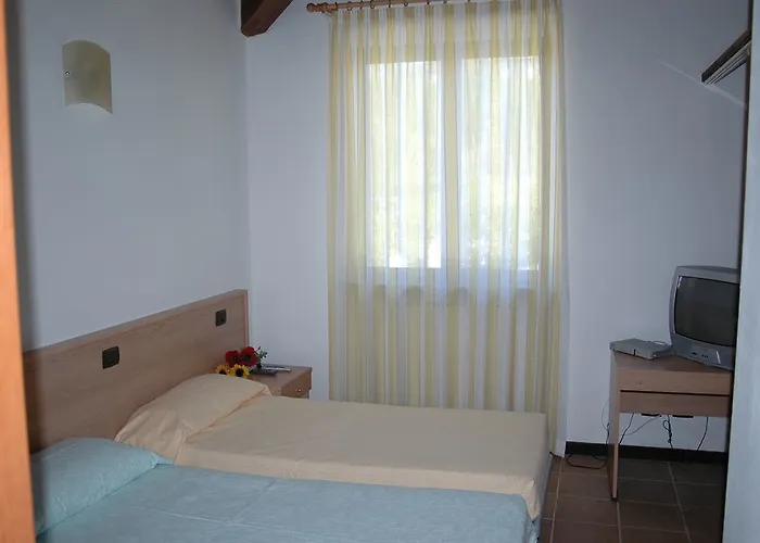 338 - Montebello Di Pietra F, Relax Con Giardino E Piscina Apartman *